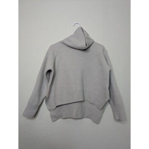 Wilfred Free‎ Aritzia 100% Merino Wool Turtleneck Sweater High-Low Gray Medium - Picture 5 of 5